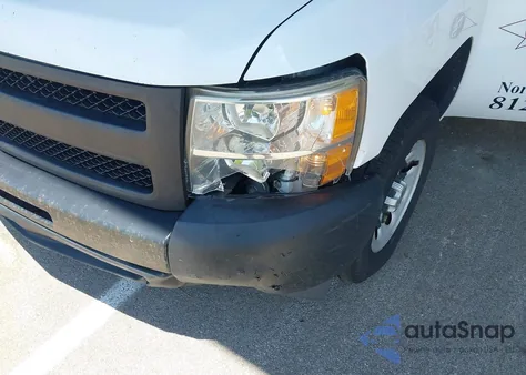 2013 Chevrolet Silverado 1500 Work Truck z USA, uszkodzony, nr VIN 1GCRCPE06DZ226822